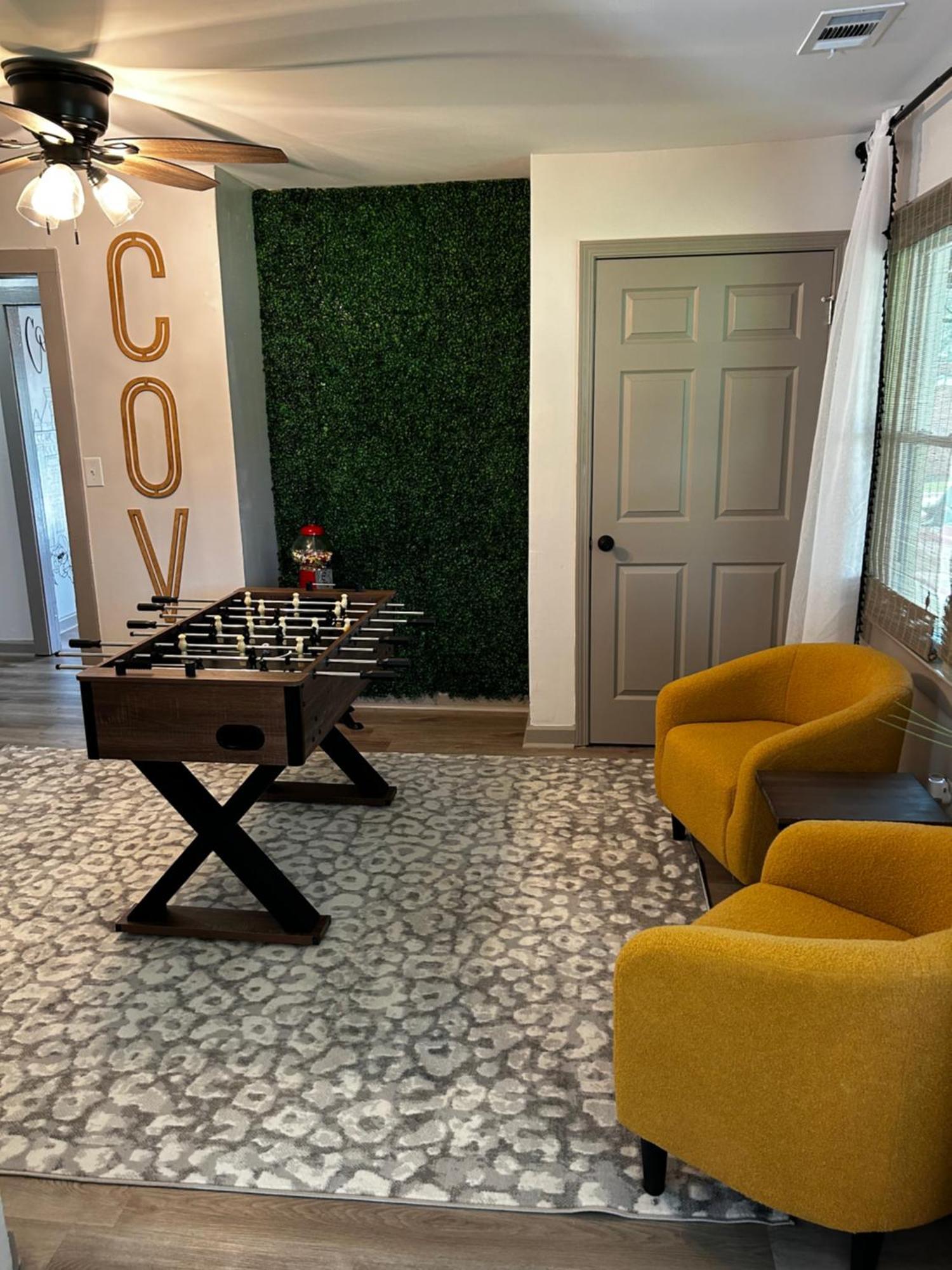 Apartment Blue W/ Free Golf Cart 1/2 Mi From Square